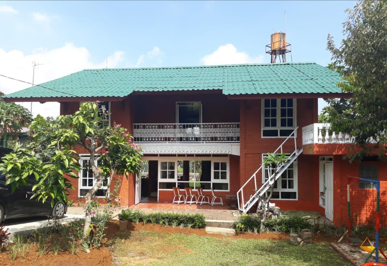Villa Sentebale Bogor Exterior photo